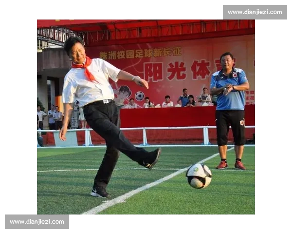 苏超凡人哥：平凡身躯里的足球交响