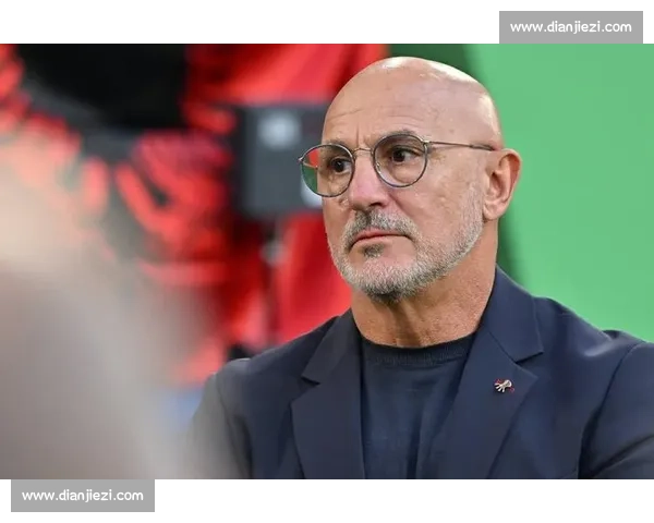 德拉富恩特钦点亚马尔为传奇：足球天赋与谦逊品格并重